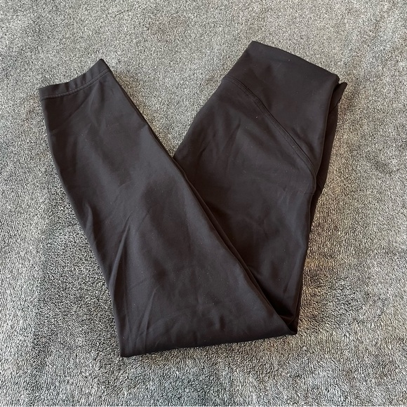 Lululemon Instill High-Rise Tight 25"
Black Size 8 - Picture 7 of 12